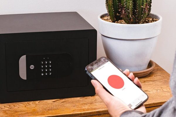 Yale Χρηματοκιβώτιο με Ψηφιακό Κλείδωμα Διαστάσεων Μ35xΠ30xΥ25cm με Βάρος 12.1kg YSS/250/EB1