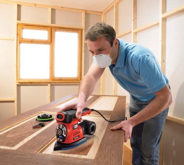 Black & Decker Πολυτριβείο 220W με Ρύθμιση Ταχύτητας και με Σύστημα Αναρρόφησης