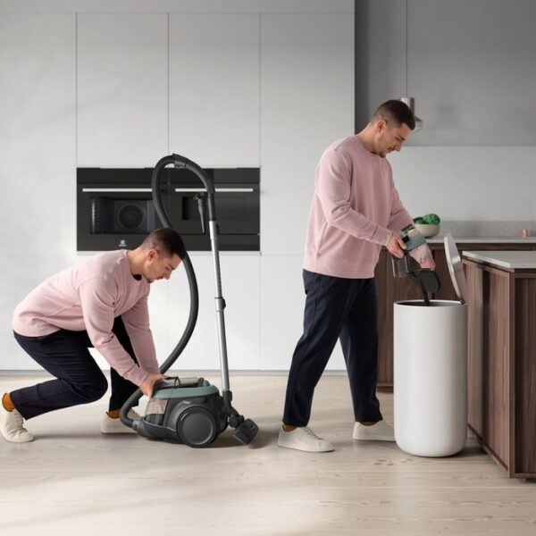 Electrolux 170W με Κάδο Πράσινη EL61C2OG
